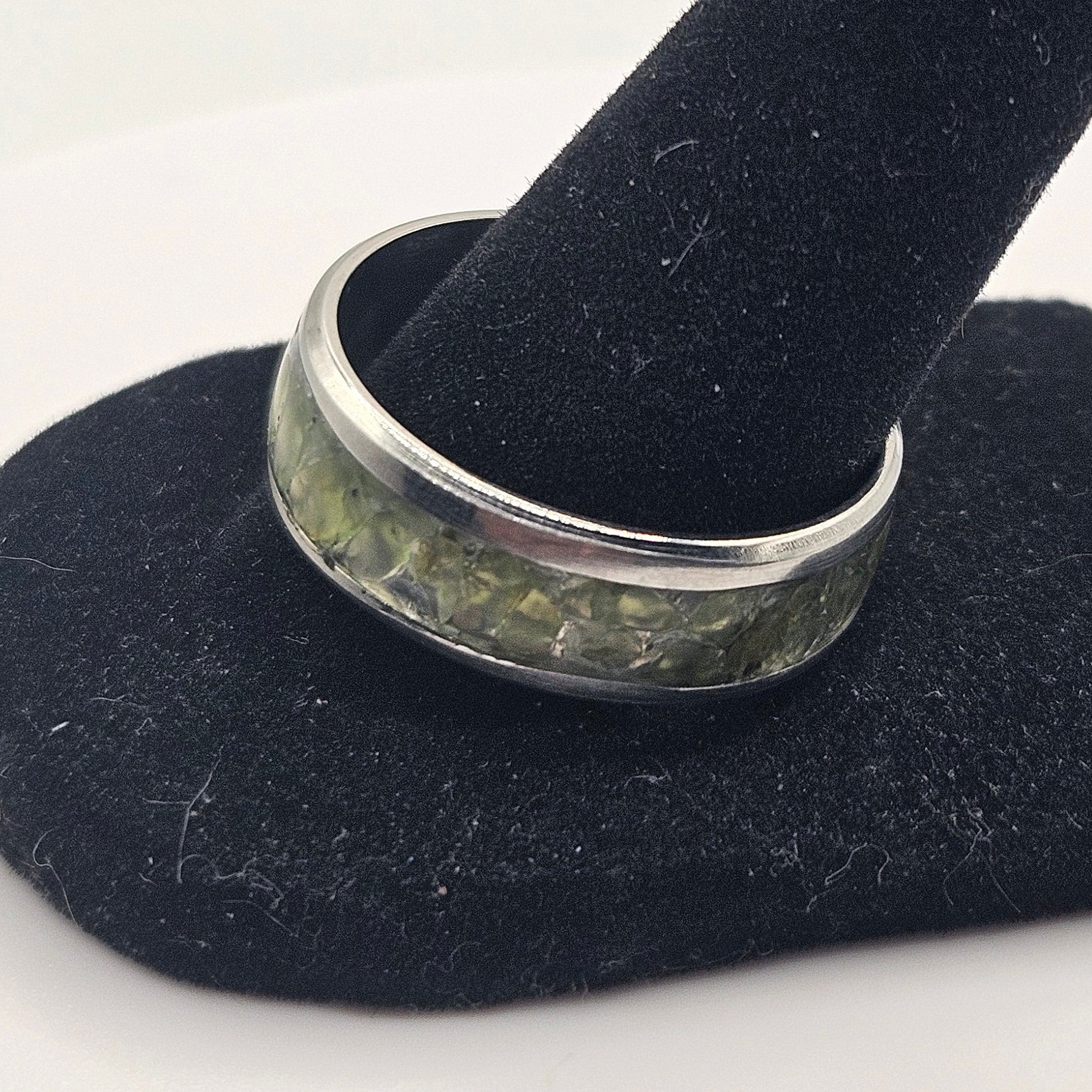 August's birthstone Peridot