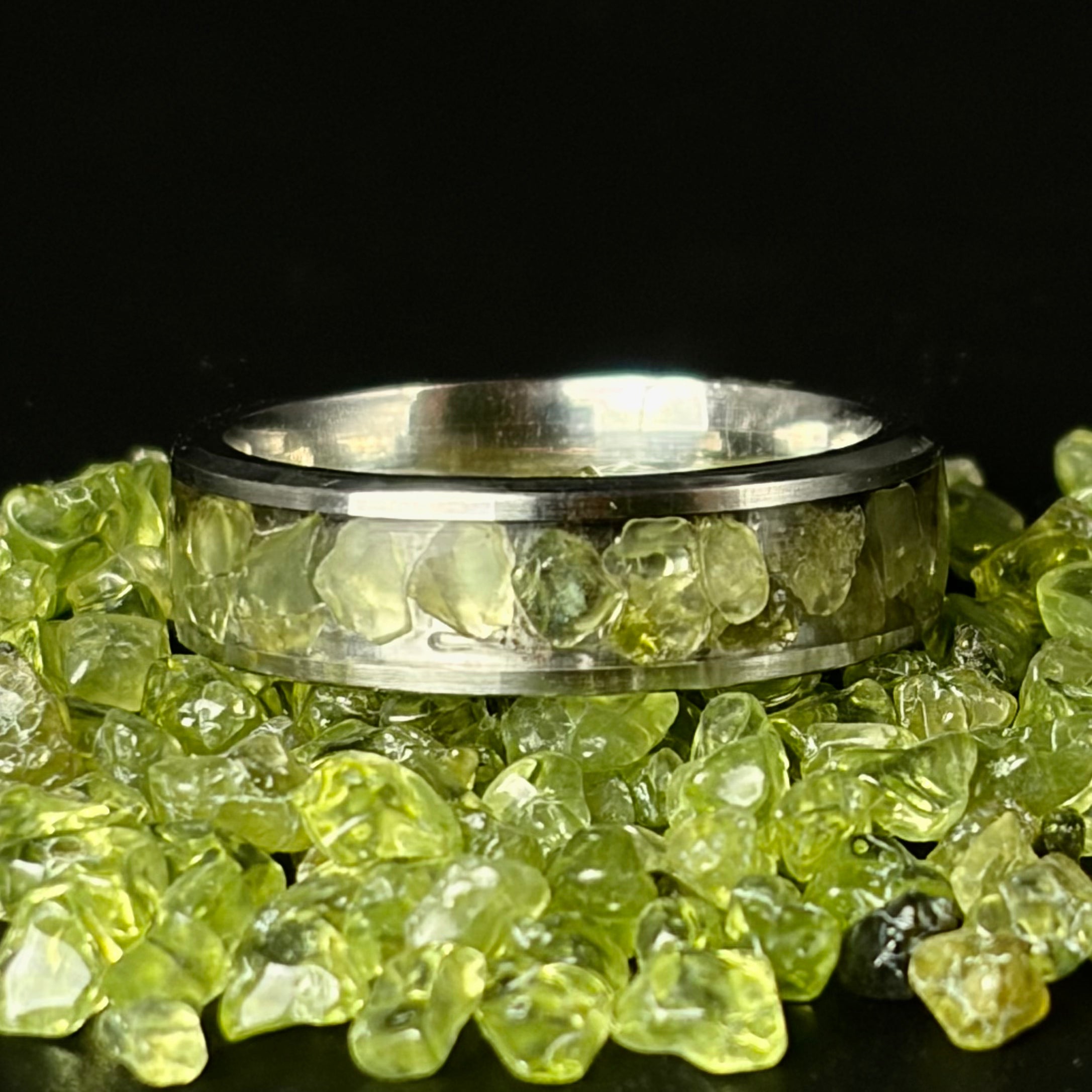 August's birthstone Peridot