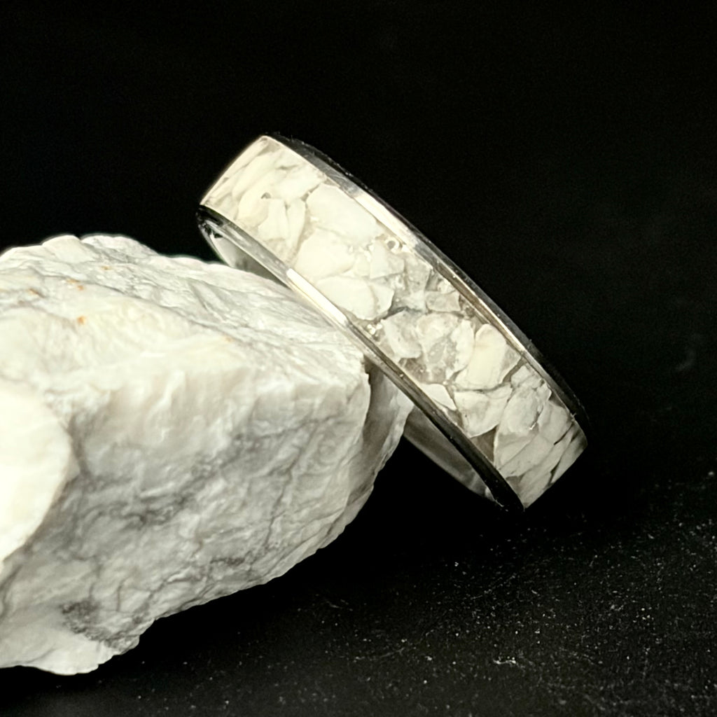 Howlite